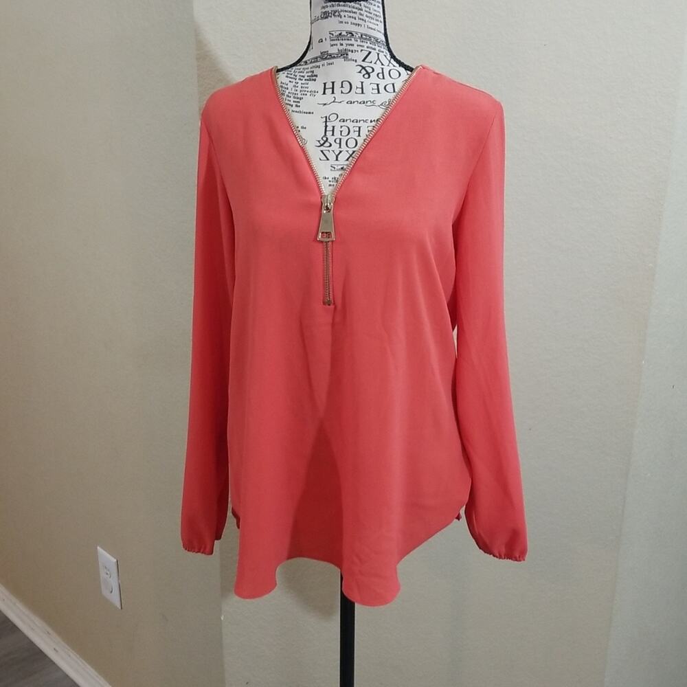ZAC & Rachel zippered top size small‎